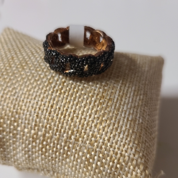 Ring - Picture 4 of 4